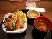 マグロほほ丼.jpg
